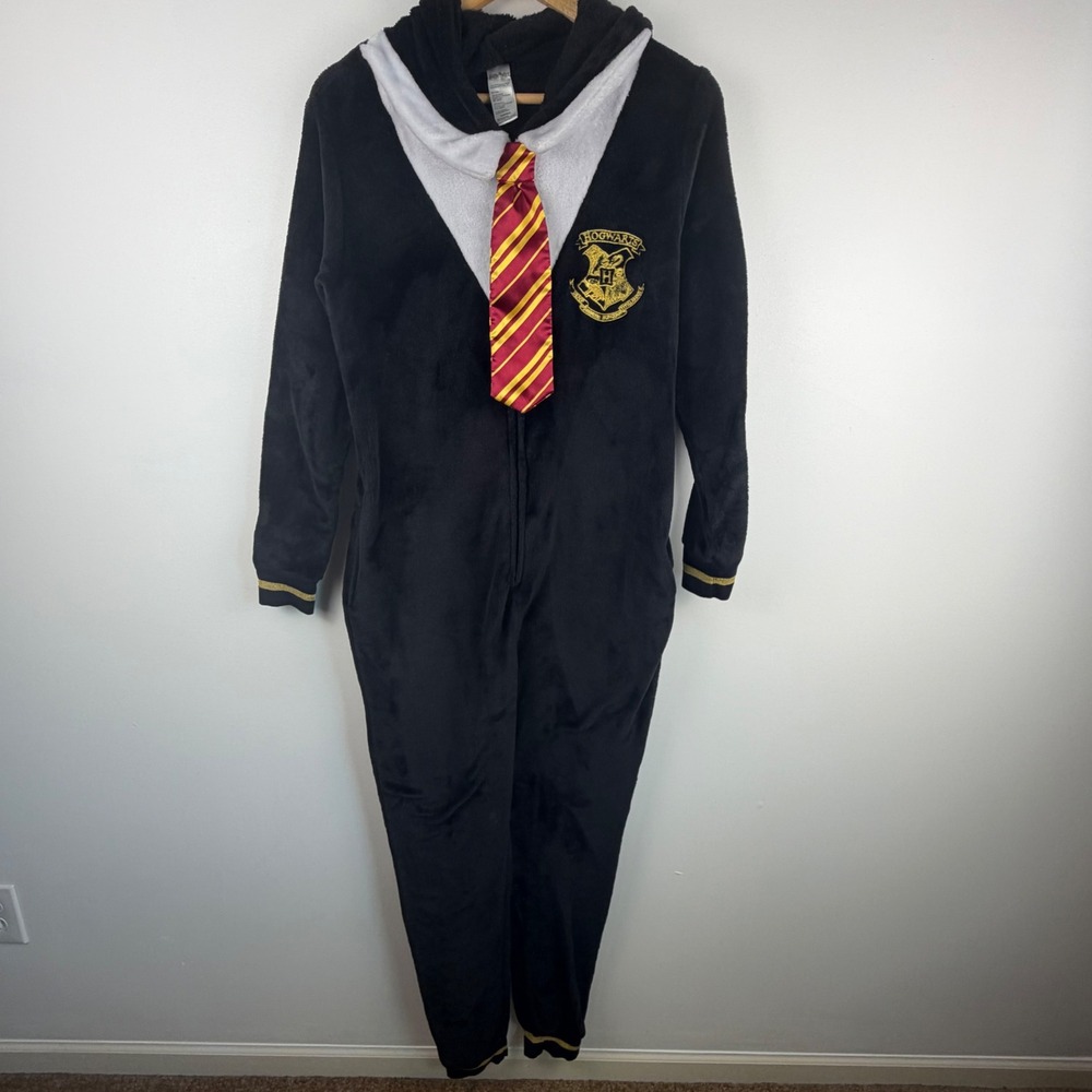 Harry Potter Gryffindor Union Suit Pajamas Size M Cozy Hogwarts Loungewear